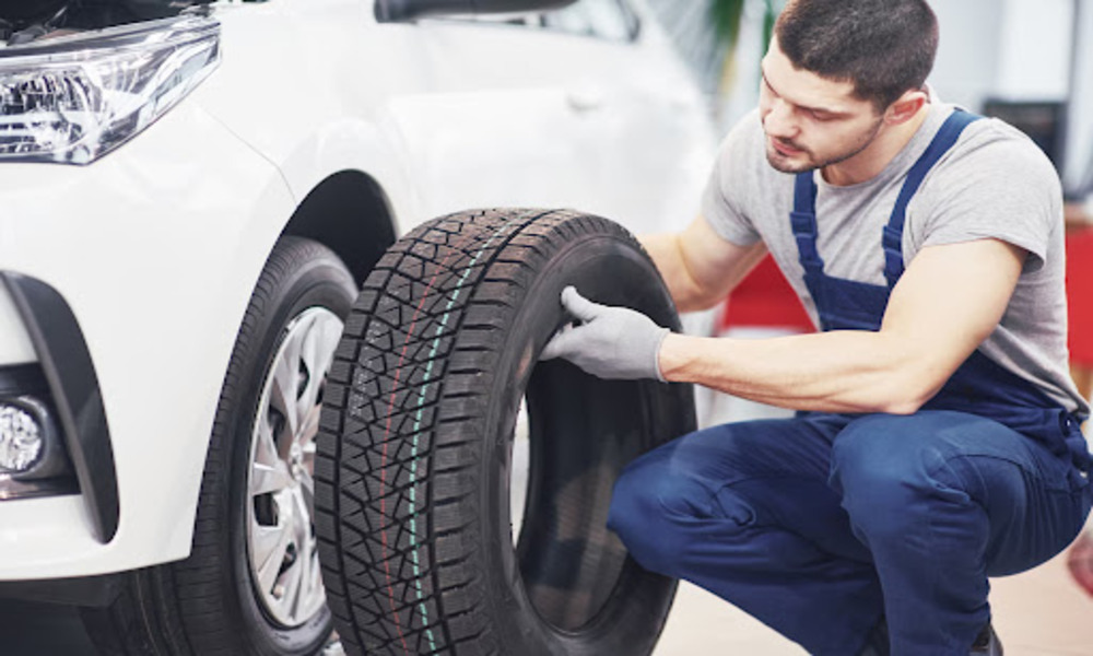 Run-Flat Tires vs. Compact Spares: Which Is the Better Choice?